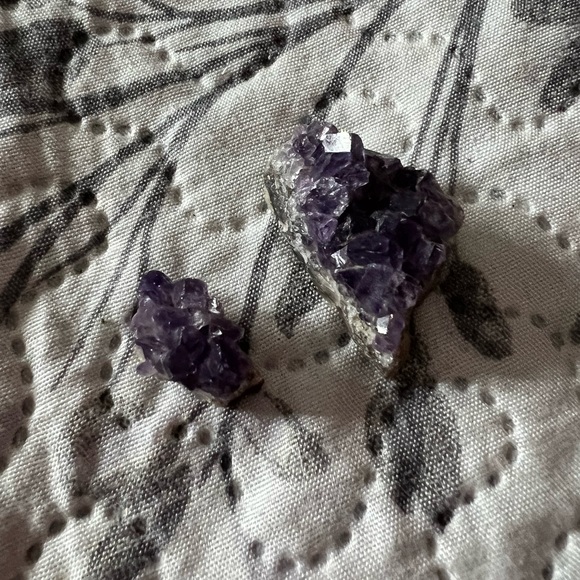 Amethyst - Picture 2 of 5